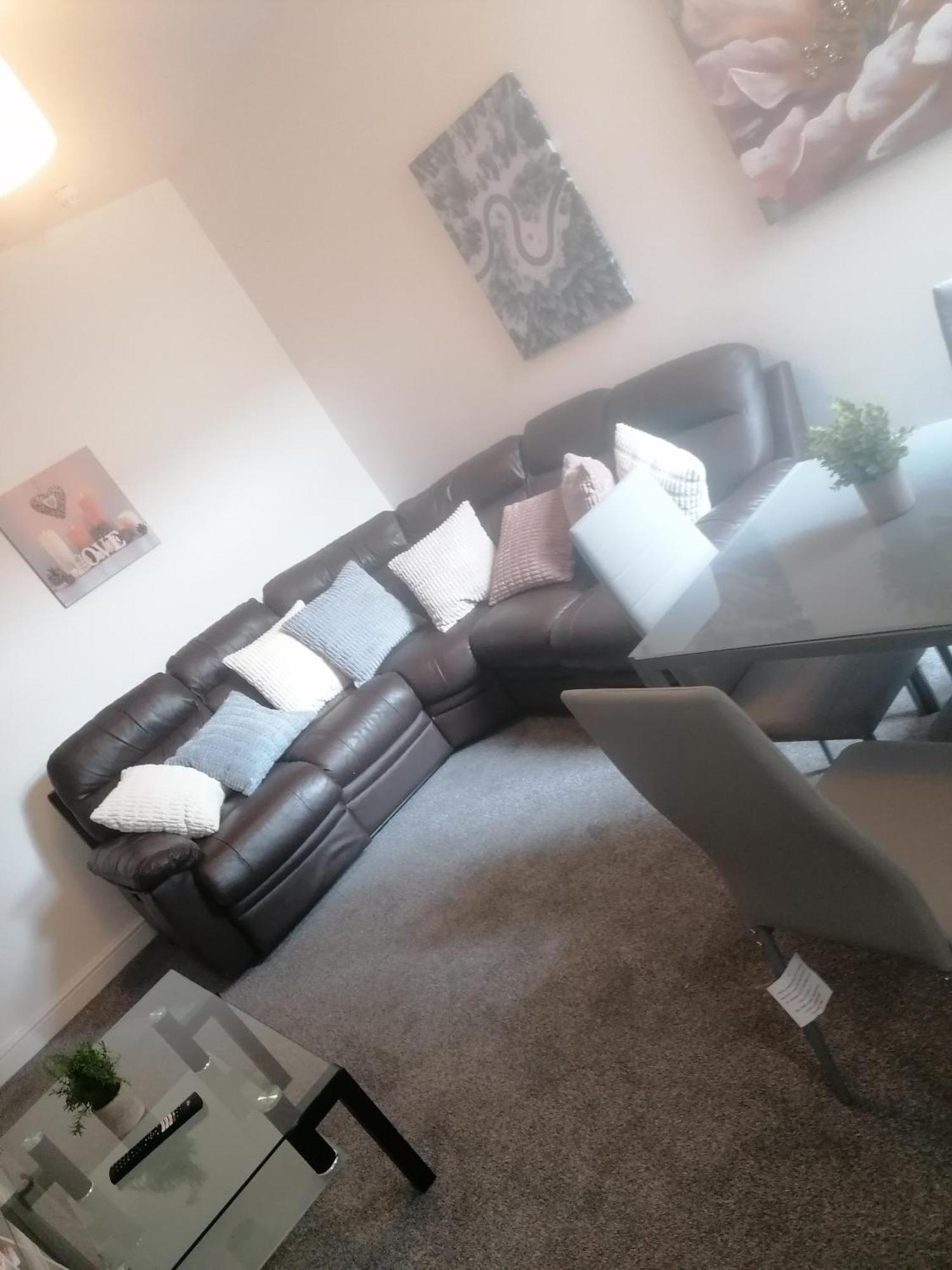 Rossy Home Of Relaxations Stoke-on-Trent ภายนอก รูปภาพ